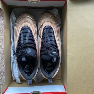 Women’s Air max 97 “copper” 9